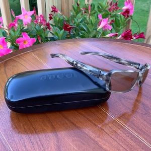 Gucci Sunglasses Grayish Charcoal w/Case EUC